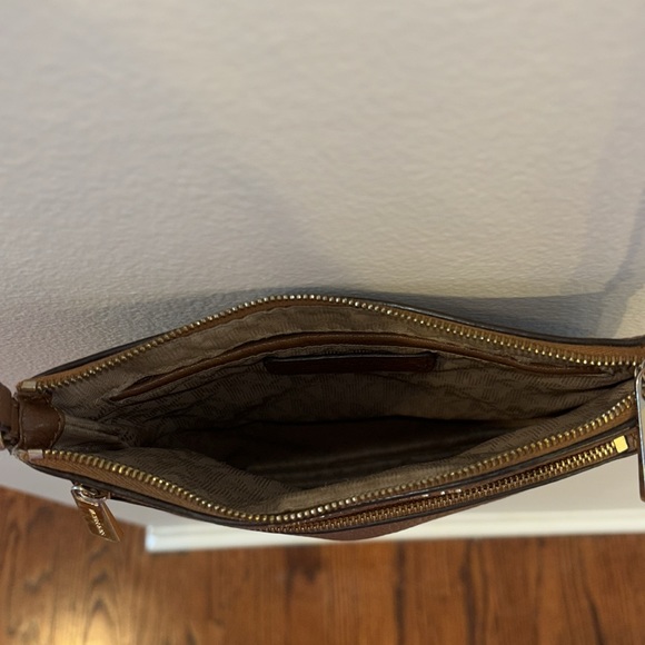 Michael Kors Crossbody Purse - Picture 5 of 8